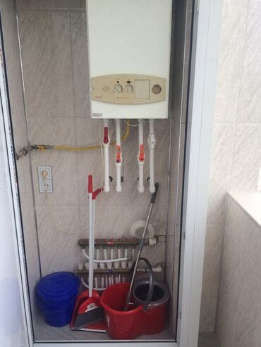 Uzunmüddətli kirayə mənzillər: Bu mənzil yaşayış binasında yerləşir və müasir dizaynlı mətbəx, yemək — 8