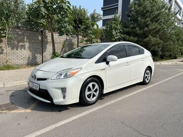 тайота регус: Toyota Prius: 2012 г., 1.8 л, Автомат, Гибрид, Хэтчбэк