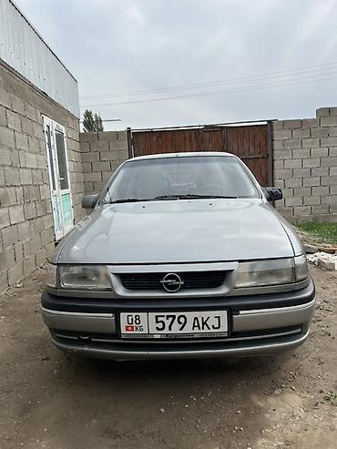Opel Vectra: 1994 г., 1.8 л, Кол менен иштөөчү, Бензин, Седан — 4