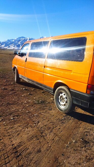 Volkswagen: Volkswagen Transporter: 1991 г., 2.3 л, Механика, Бензин, Минивэн — 5