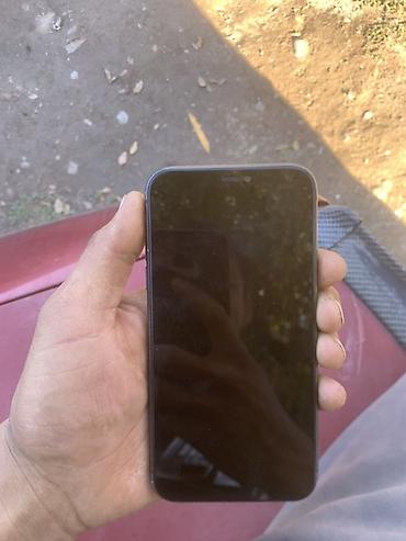 Apple iPhone: IPhone 11, черный - Память: 128 акб 65 типичная версия для модели; — 6