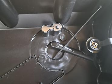 db killer cena: Poklopac ventila (dekla motora) sa integrisanim PCV ventilom i čepom — 7