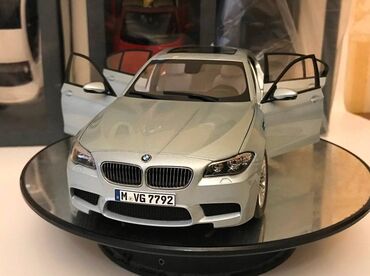 Avtomobil modelləri: Коллекционная модель BMW M5 V8 Biturbo F10 silverstone 2012 Paragon — 19