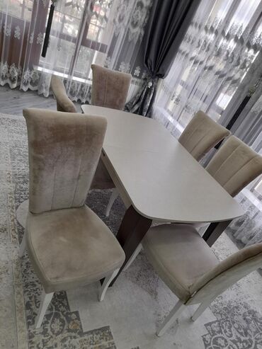 tap az islenmis stol stul: İşlənmiş, Dördbucaq masa, 6 stul, Açılan masa, Qonaq otağı üçün