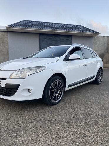 dizel qazel satilir: Renault Megane: 1.5 л | 2010 г. | 400000 км Универсал