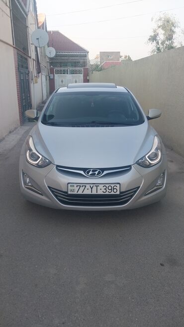 Tavalar: Hyundai Elantra: 1.8 l | 2015 il Sedan