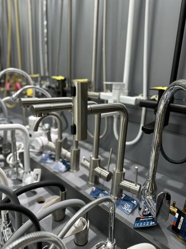 паровые печки: Смеситель из нержавеющей стали с матовой поверхностью, предназначенный