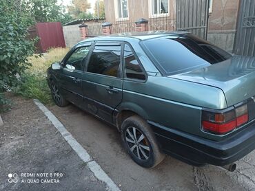 Volkswagen: Volkswagen Passat: 1989 г., 2 л, Механика, Газ, Седан