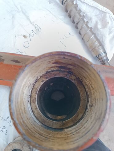 Масло, консервы: Шнековый Маслопресс.Маслобойка . только шнек вал и стол. рабочий — 19