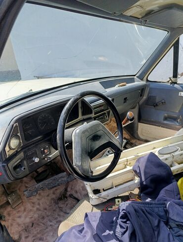 грузовые сапок: Ford F-350: 1990 г., 2.9 л, Механика, Дизель