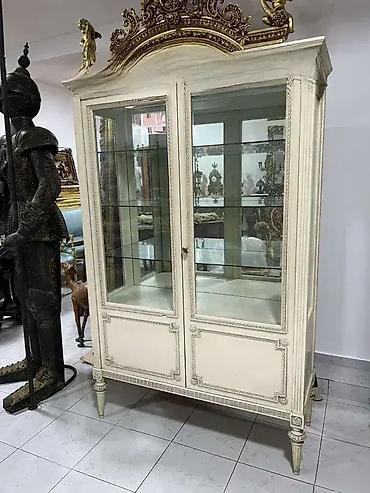 Stilske vitrine: Stilska vitrina Dobro stanje sirina 111 cm dubina 42.5 cm visina 170 — 11