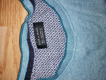 Džemperi: Sve po 200 din — 3