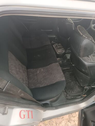 Volkswagen: Volkswagen Golf GTI: 1996 г., 2 л, Механика, Бензин, Хэтчбэк — 12