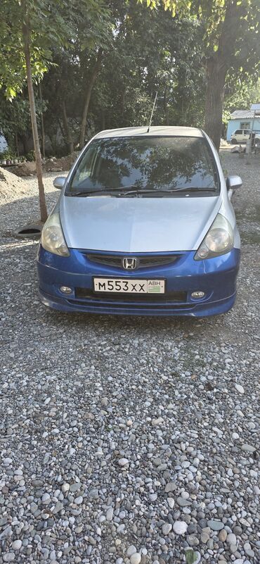 авто бу в рассрочку от частного лица: Honda Fit: 2001 г., 1.3 л, Вариатор, Бензин, Хэтчбэк