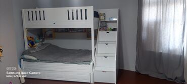 раскладушка кровать: Kocle elaqeli satilir. boyuk adamda yata bilir. ortepedik dosekle