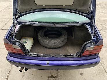 BMW: BMW 3 series: 1992 г., 2 л, Ручные, Бензин, Седан at lalafo.kg — 9 BMW: BMW 3 series: 1992 г., 2 л, Ручные, Бензин, Седан — 9