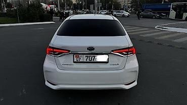 daewoo espero: Toyota Corolla: 2021 г., 1.8 л, Вариатор, Гибрид, Седан — 2