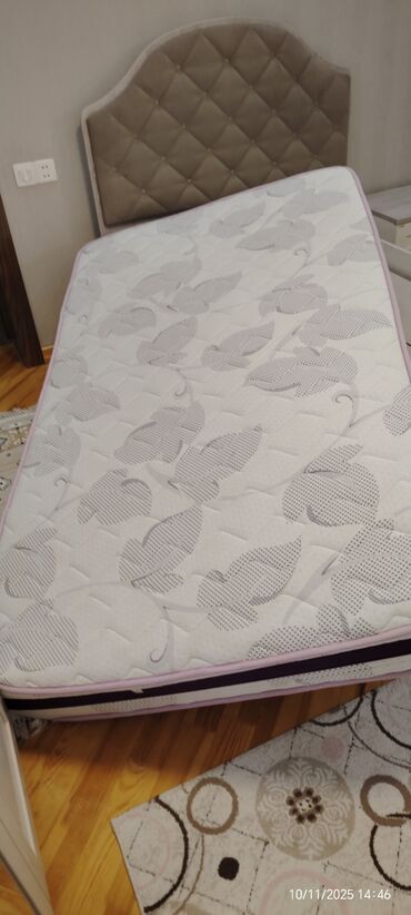 Masa və oturacaq dəstləri: İşlənmiş, Açılmayan, Dördbucaq masa — 13