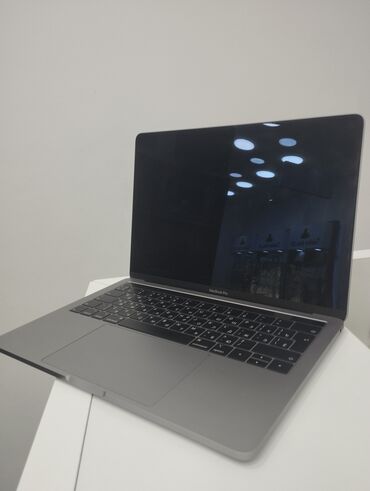 Aş qazanı: İşlənmiş Apple MacBook, 13.3 ", Intel Core i5, 256 GB, Ünvandan götürmə