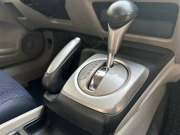 Honda: Honda Civic: 2007 г., 1.3 л, Автомат, Гибрид, Седан — 10