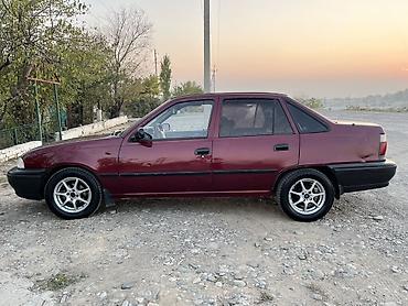 тез арада: Daewoo Nexia: 2005 г., 1.5 л, Кол менен иштөөчү, Бензин, Седан — 4