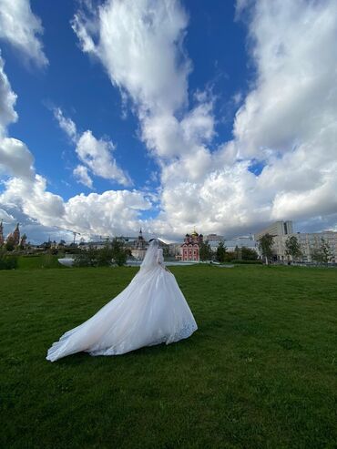 Свадебные платья: Свадебное платье, Со шлейфом, Фатин, Пышное, Кружево, Б/у — 9