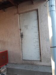 дом ново покровке: Сдаётся двухкомнатная квартира в частном доме без мебели. Адрес: