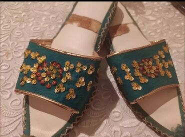 Heykəlciklər: Satilir Latun rucka 50 manat bawmag 50 manat kasa 10 manat — 18