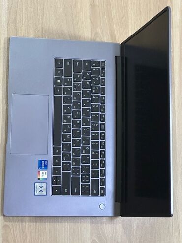 bakcell huawei modem: Intel Core i7, 16 GB, 15.6 "