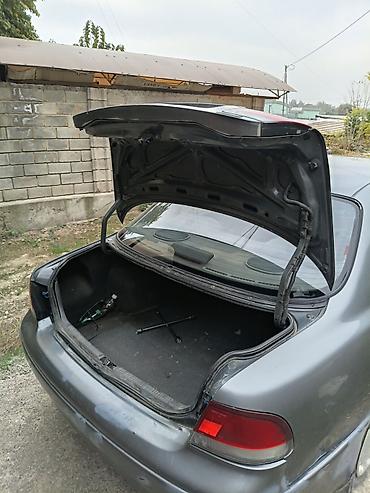 210 cdi: Mazda 626: 1992 г., Механика, Седан — 6