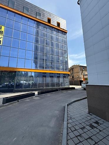 мадина рынок: Продажа офисов 100 м², С ремонтом, Бизнес центр, 2 этаж — 6
