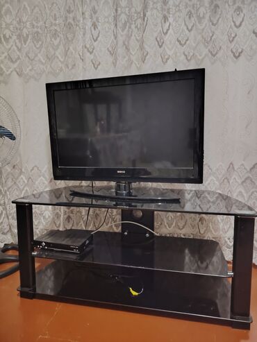 Rover: Beko LCD televizor + şüşə TV stendi Məhsul xüsusiyyətləri: - Beko