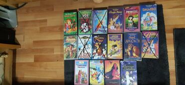 racunarstvo i informatika za 1 razred srednje skole: Vhs kasete komad 200din