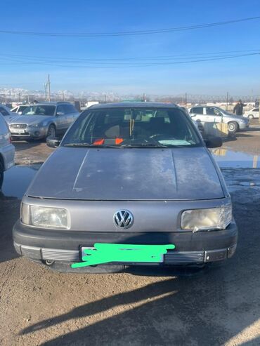 срочно продаю пассат: Volkswagen Passat: 1990 г., 1.8 л, Механика, Бензин