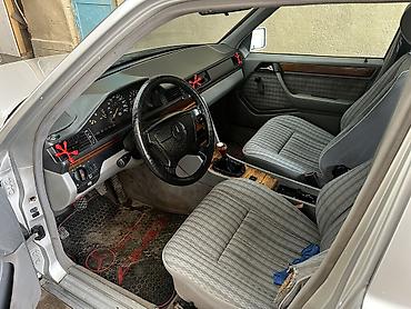 Mercedes-Benz: Mercedes-Benz W124: 1992 г., 2 л, Механика, Бензин, Седан — 5