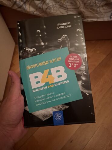 Digər kitablar və jurnallar: Bu kitab Yuval Noah Hararinin “21-ci Əsr üçün 21 Dərs” əsəridir — 4