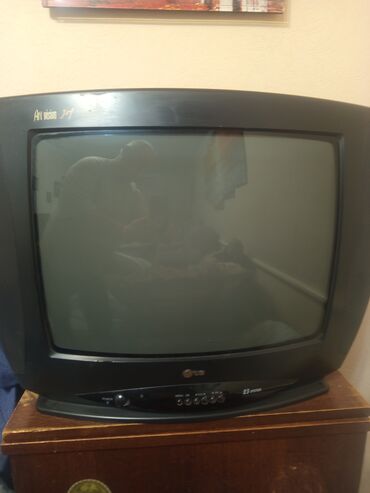 телевизор 43 дюйма бишкек: Два телевизора. одна антенна. один DVD. радиоприёмник. всё рабочее за