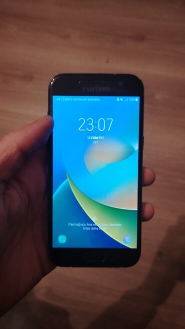 продажа ноутбуков в баку: Samsung Galaxy A3 2017, 16 ГБ, цвет - Черный, Две SIM карты