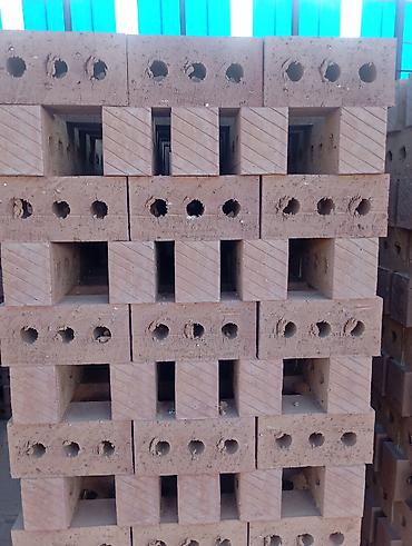 Строительный кирпич: Пустотелый, дырчатый, Жженый кирпич, Полублок, 250×120×90 — 12
