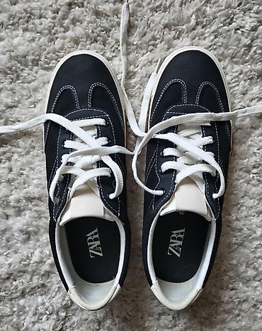 tn 3 gray: ZARA patike, nove ☆ Broj 39 _____ Dužina unutrašnjeg gazista 25cm ☆ — 5