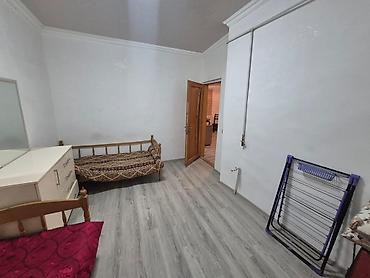 babək pr: Abilov küçəsi 8 noyabr pr Naxçıvanskinin kuruquna çatmamış 3 otaglı — 3