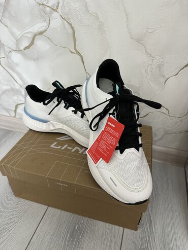 бишкек платья больших размеров: LI-NING в оригинале 💯 размер 42, цена 3000 сом 🤯🤯🤯 Летние, легкие