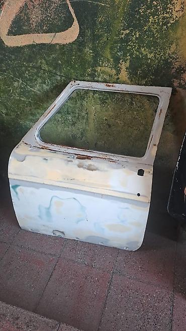 dord goz masin: Sol ön, Universal auto KAZ21 — 3