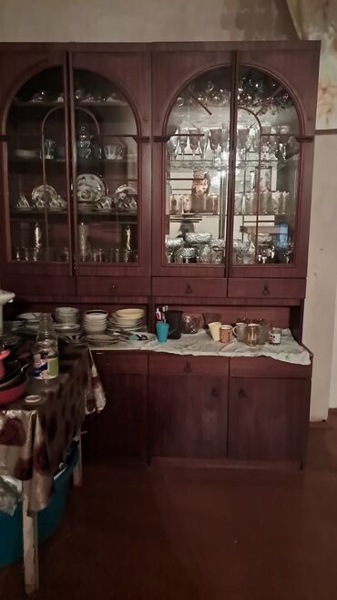румынская мебель: İşlənmiş, Açılan, 6 qapı Düz dolab, Bufet