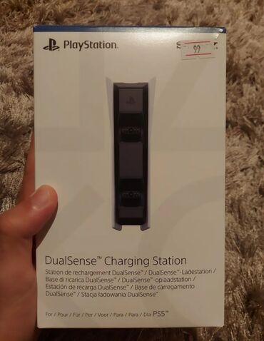 PS2 & PS1 (Sony PlayStation 2 & 1): Ps5 charging station orginal 90 azn. ps5 pultunu zərətkaya qoymağ üçün