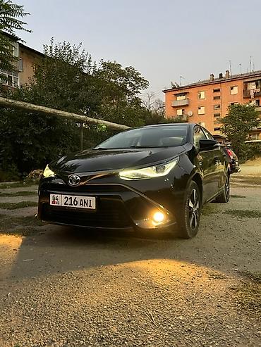 панель на ниву: Toyota Corolla: 2021 г., 1.8 л, Робот, Гибрид, Седан — 5