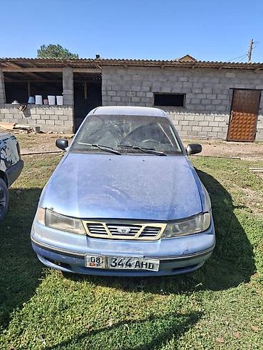 Daewoo Nexia: 2003 г., 1.5 л, Механика, Бензин, Седан