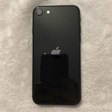 рация автомобильная: IPhone SE 2020, Колдонулган, 64 ГБ, Кара, Заряддоочу түзүлүш, Каптама, 77 %
