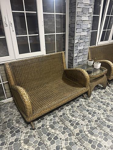 Təbii rəngli rattan (süni rattan/hasır üslubunda) oturacaq dəsti
