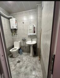 Uzunmüddətli kirayə mənzillər: Xəzər dairəsi yaxınlığında yerləşir. Qaz su işıq daimidir, ətrafda — 13